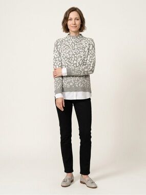 NWT Isaac Mizrahi Women’s Gray White Printed Layered-Look Sweater Sz M Cotton